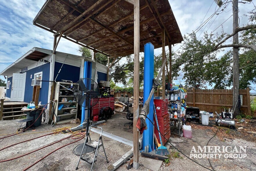 More Photos Of 7861 Tamiami Trl, Sarasota Auto Dealership For Lease