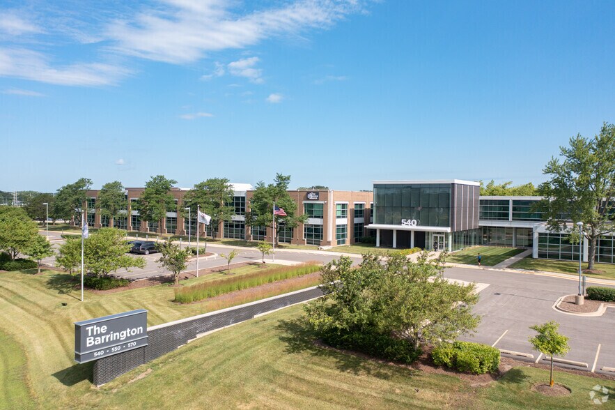 More Photos Of 540 W Northwest Hwy, Barrington Unknown For Lease