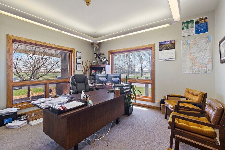 More Photos Of 10808 W Monee Manhattan Rd, Monee Office For Sale
