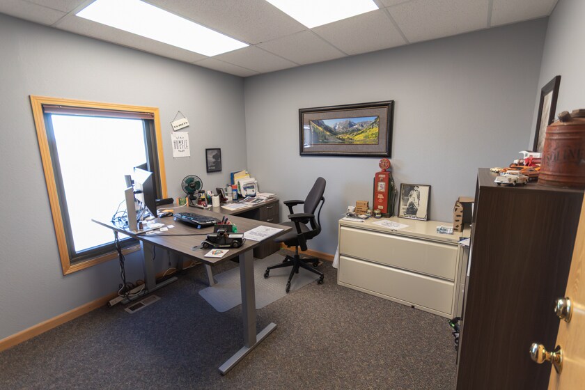 More Photos Of 2020 Airway Ave, Fort Collins Light Manufacturing For Lease