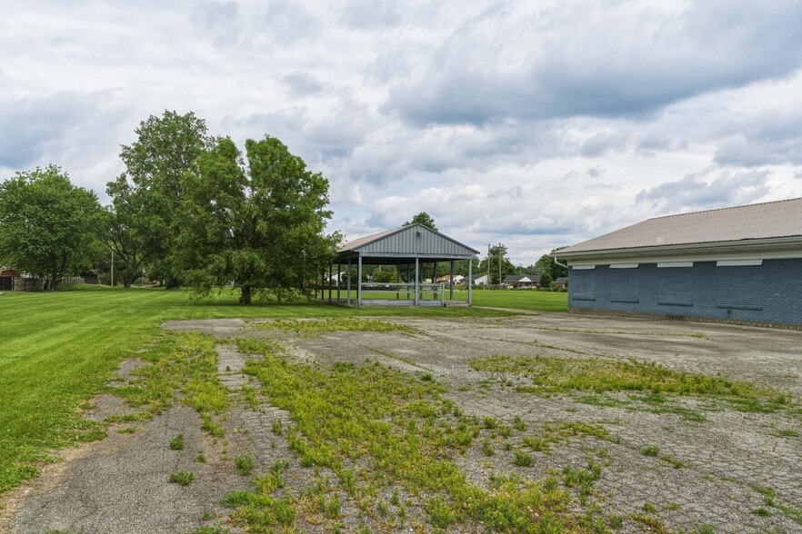 More Photos Of 13908 Dixie Hwy, Louisville Religious Facility For Sale