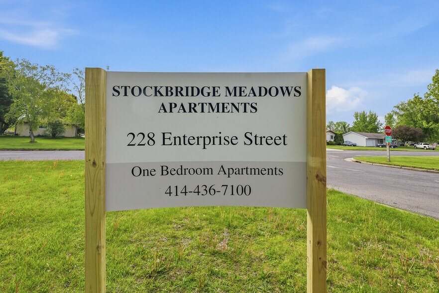More Photos Of 228 Enterprise St, Stockbridge Apartments For Sale