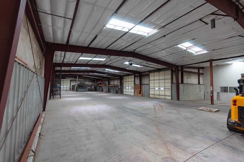More Photos Of 1712 1st Ave, Greeley Warehouse For Lease