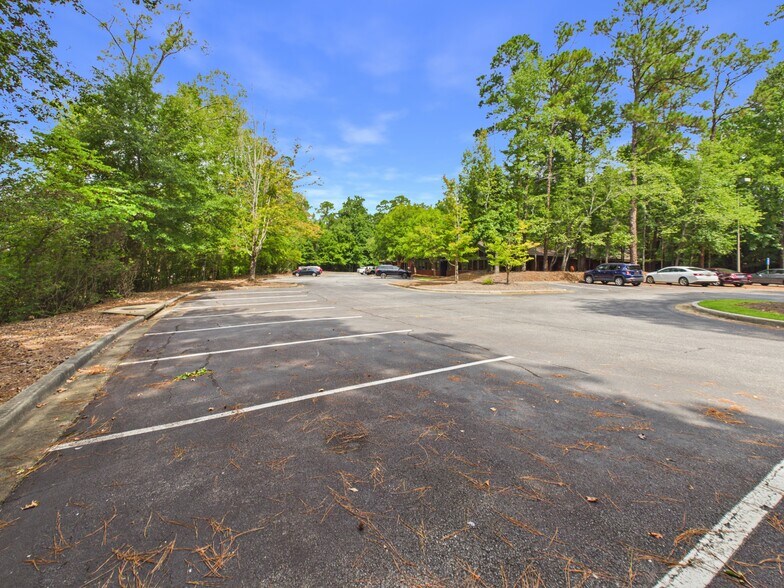 More Photos Of 700 Brookstone Centre Pky, Columbus Medical For Lease