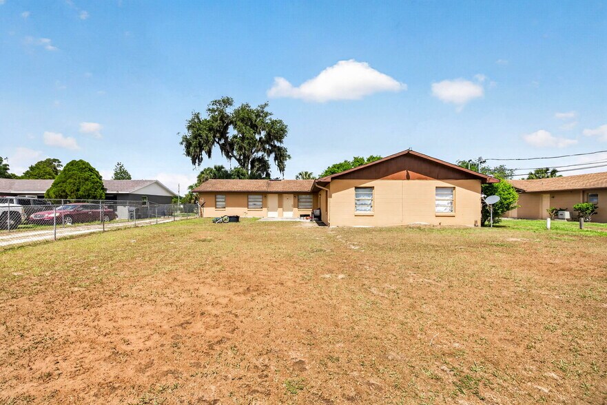 More Photos Of 3210 W Willow Dr, Mulberry Apartments For Sale