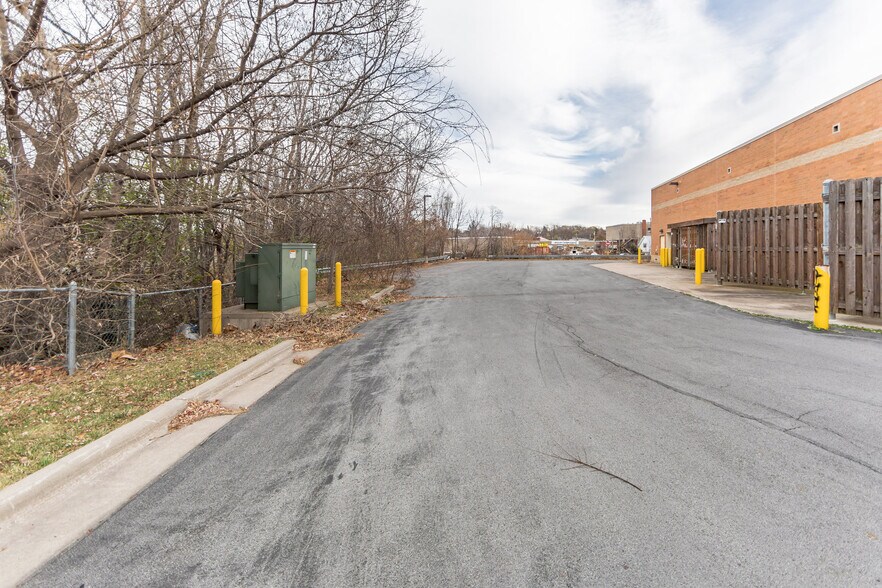 More Photos Of 301 Genesee St, Auburn Freestanding For Lease