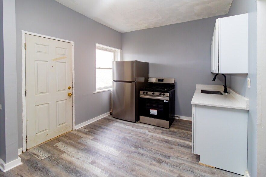 More Photos Of 7304 S Union Ave, Chicago Apartments For Sale