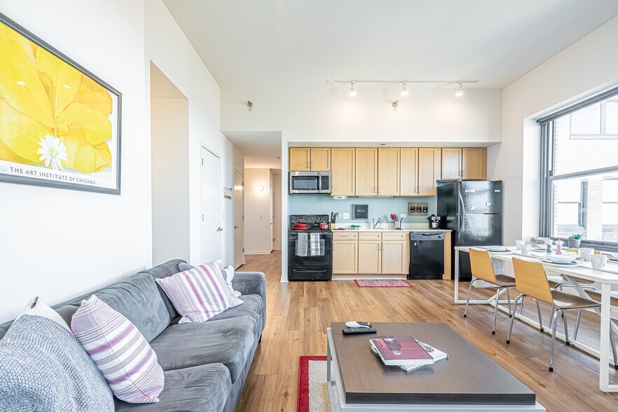 More Photos Of 59 E Van Buren St, Chicago Apartments For Lease