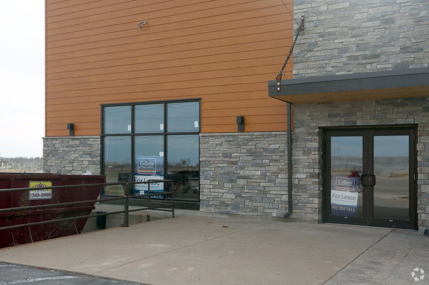 More Photos Of 1627 Niagara Stone Rd, Niagara Falls Freestanding For Lease