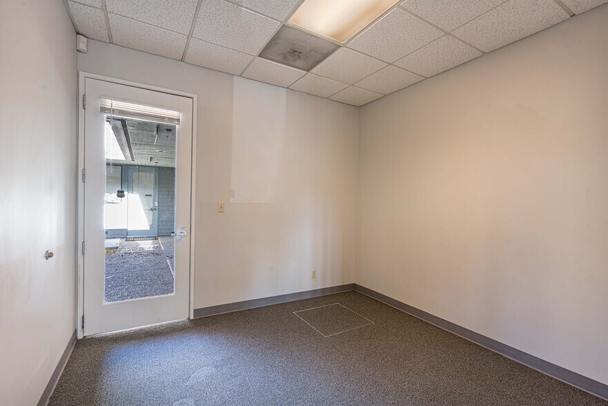 More Photos Of 2448 Guerneville Rd, Santa Rosa Medical For Sale