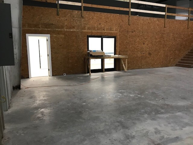 More Photos Of 4911 Bridges St, Morehead City Flex For Lease