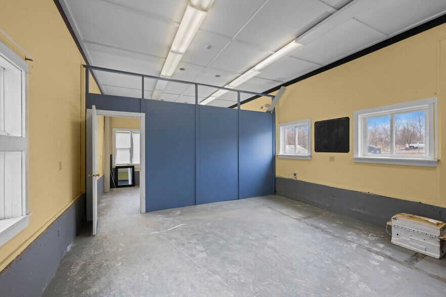 More Photos Of 122 Main St, Charlestown Restaurant For Sale