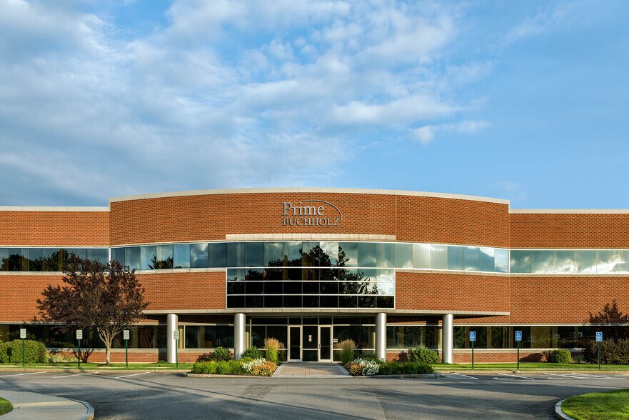 More Photos Of 273 Corporate Dr, Portsmouth Office For Lease