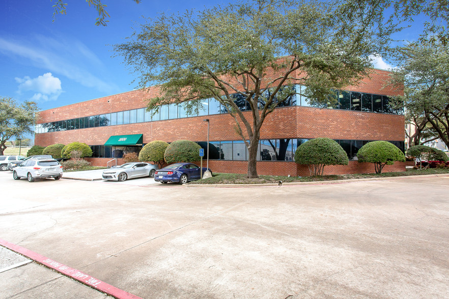 Primary Photo Of 2000 N Central Expy, Plano Office For Lease