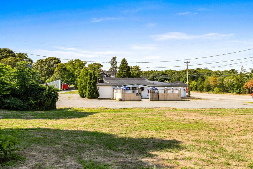 More Photos Of 270 Onset Ave, East Wareham Restaurant For Sale
