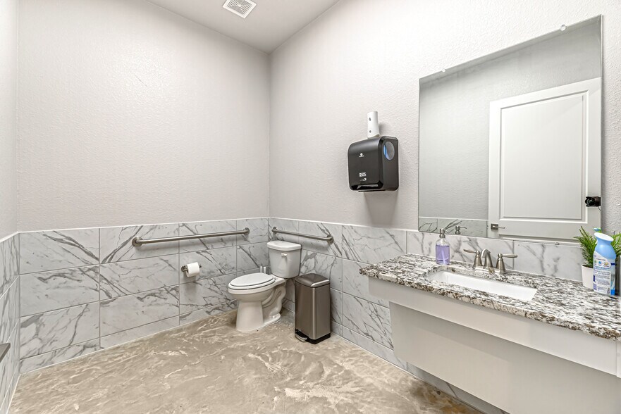 More Photos Of , Tomball Office For Sale