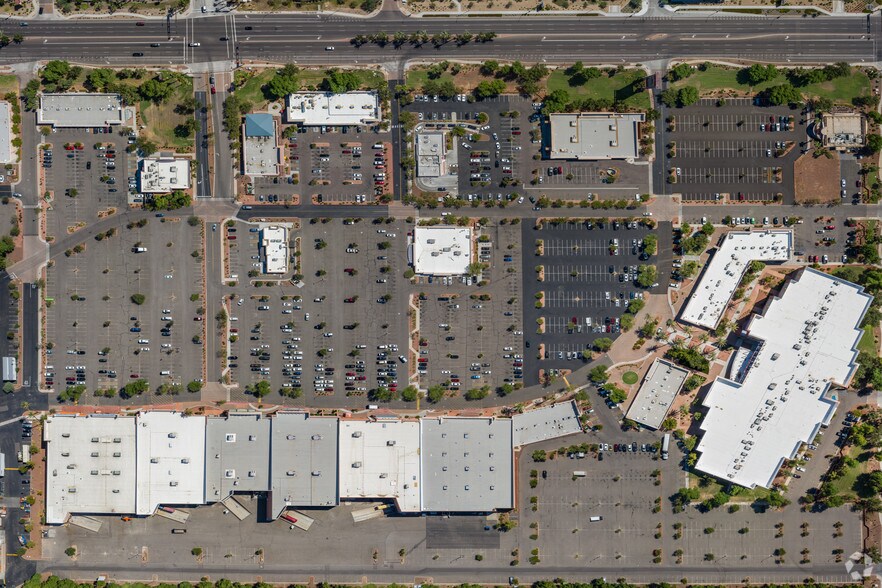 More Photos Of 10220 W McDowell Rd, Avondale Storefront For Lease
