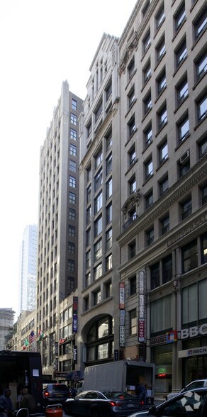 More Photos Of 12 W 32nd St, New York Loft Creative Space For Lease