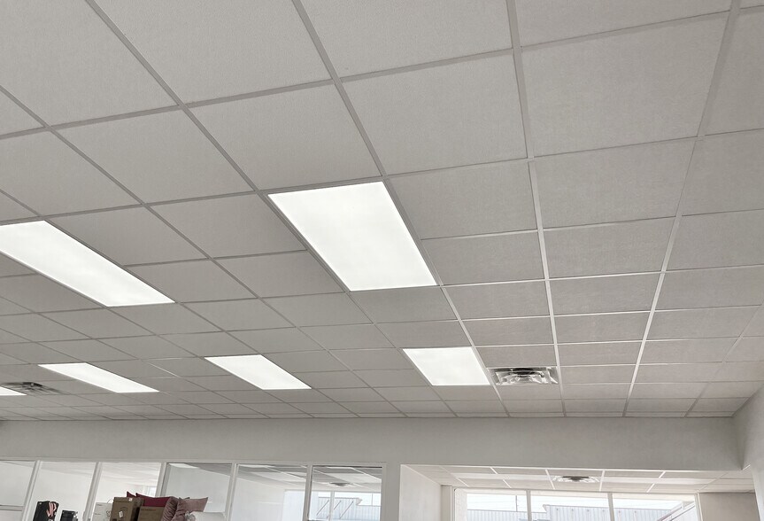 More Photos Of 16210 Clay Rd, Houston Auto Repair For Lease