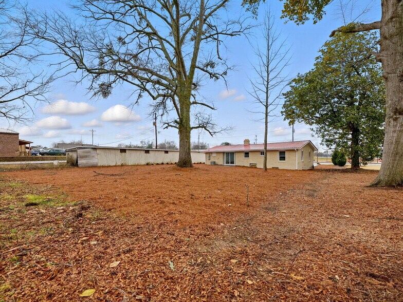 More Photos Of 3473 Atlanta Hwy, Flowery Branch Office For Sale