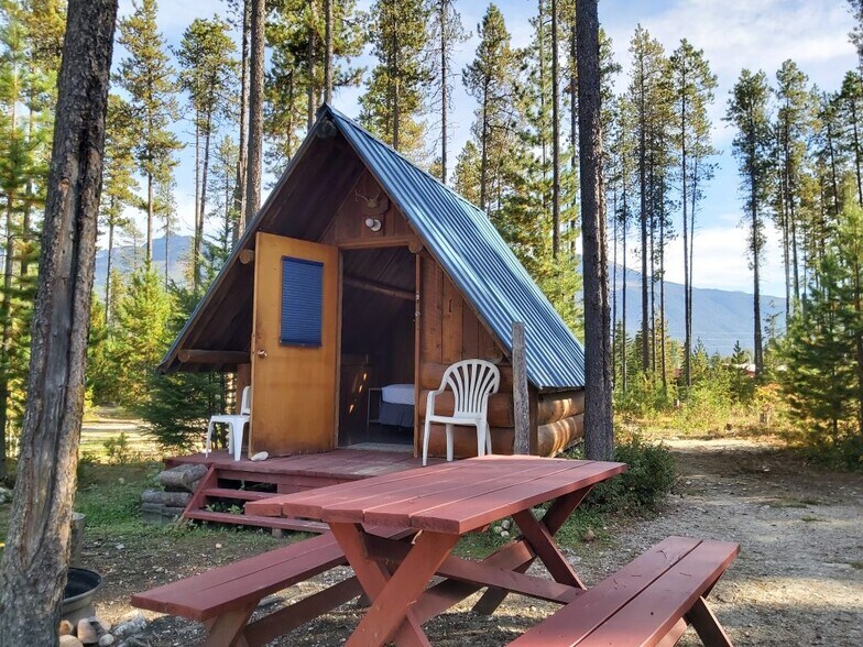 More Photos Of 991 Frontage rd, Blue River Trailer Camper Park For Sale