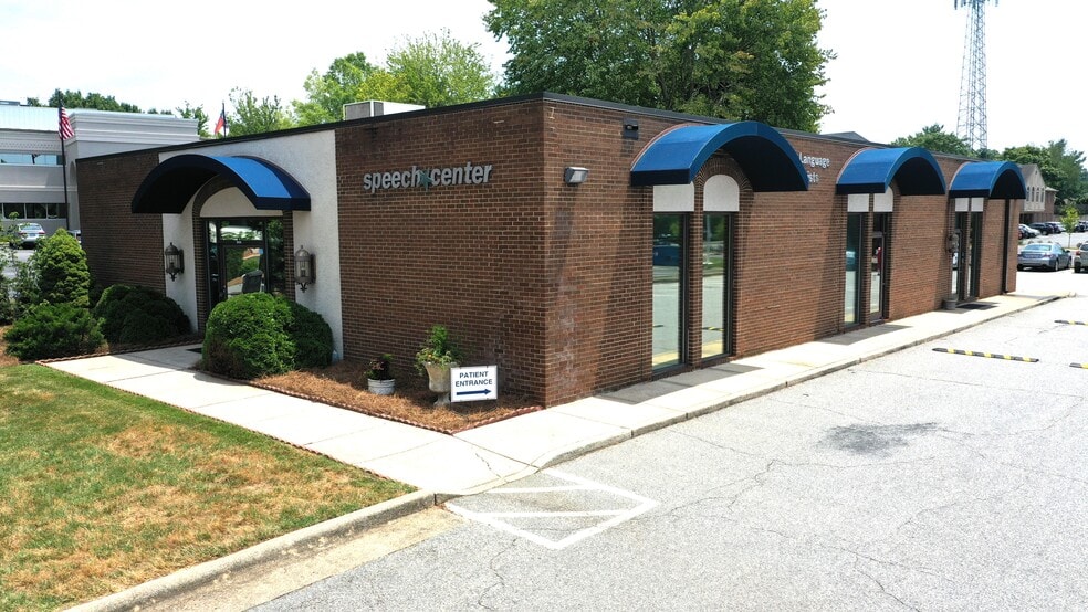 Primary Photo Of 185 Charlois Blvd, Winston-Salem Office For Lease