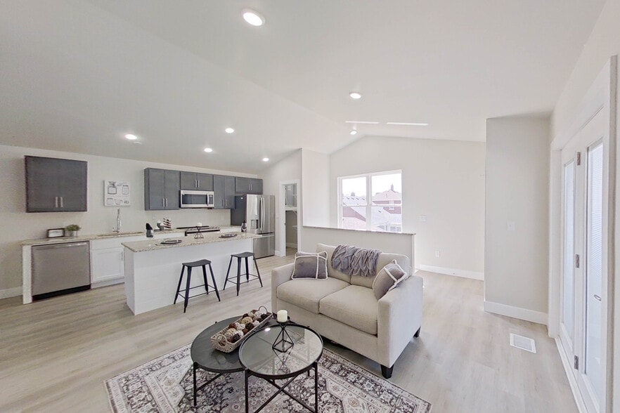 More Photos Of 695 Livernois St, Ferndale Apartments For Sale