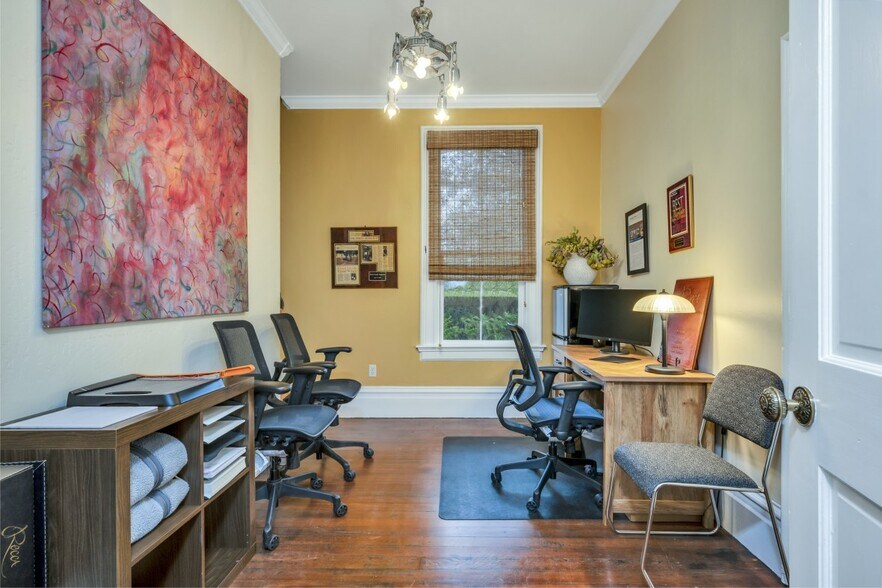 More Photos Of 129 Devlin Rd, Napa Specialty For Sale