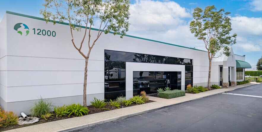 More Photos Of 12115 Burke St, Santa Fe Springs Unknown For Lease