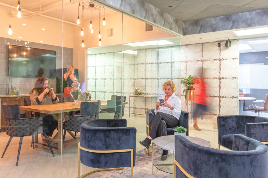 More Photos Of 515 N Flagler Dr, West Palm Beach Coworking Space