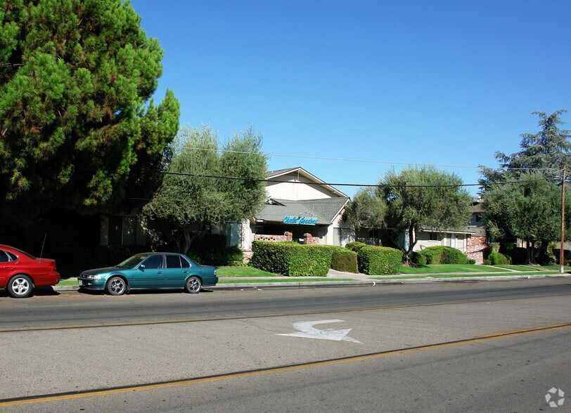 Primary Photo Of 2017 Winery Ave, Fresno Apartments For Sale
