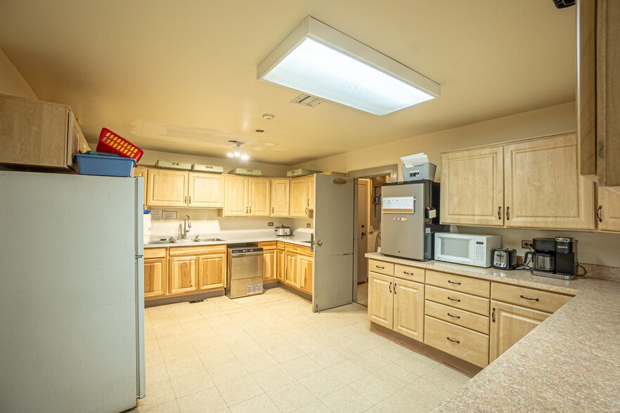 More Photos Of 461 Tyler Ave, Louisville Schools For Sale