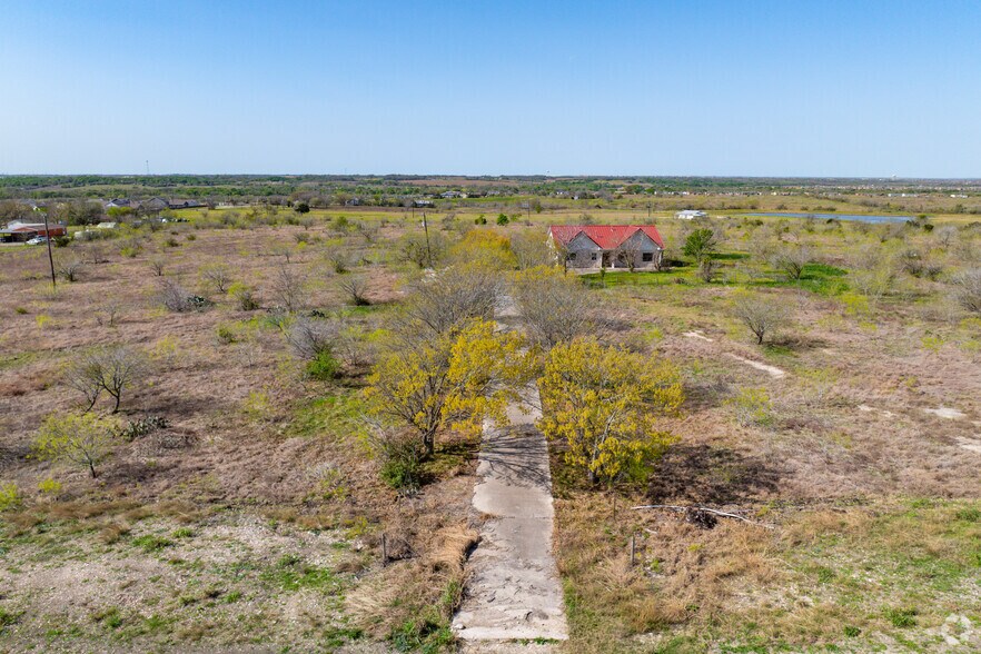 More Photos Of 2200 High Rd, Uhland Land For Sale