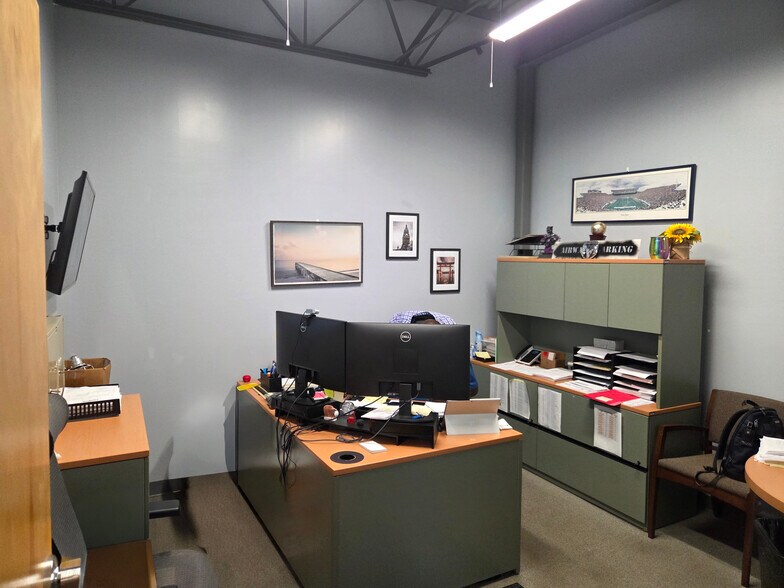 More Photos Of 803-1003 Shotgun Rd, Sunrise Research And Development For Sale
