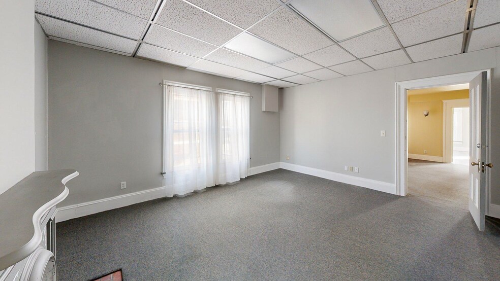 More Photos Of 614 W Berry St, Fort Wayne Office For Sale
