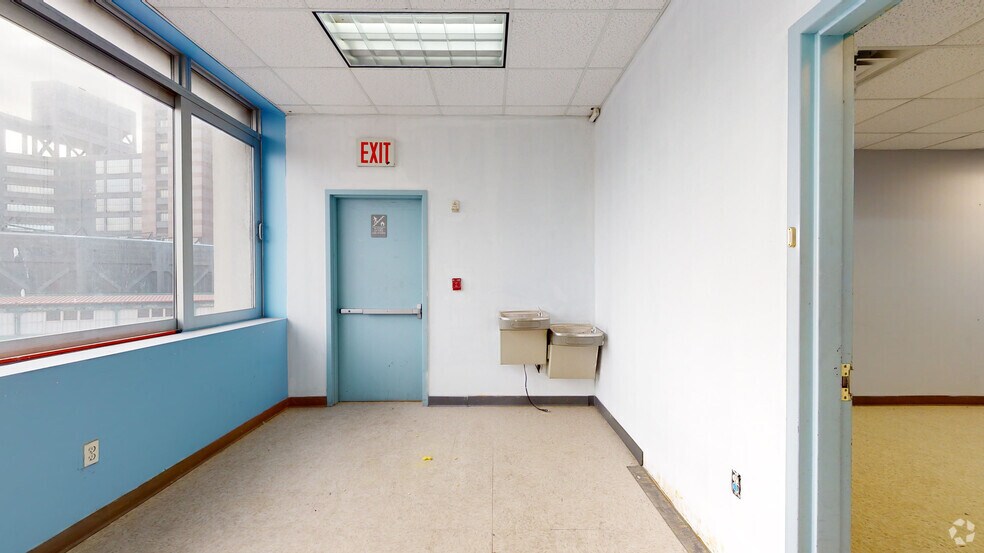 More Photos Of 747-749 Broadway, Brooklyn Office For Lease