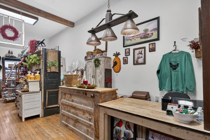 More Photos Of 2353 State Highway 80, West Burlington Freestanding For Sale