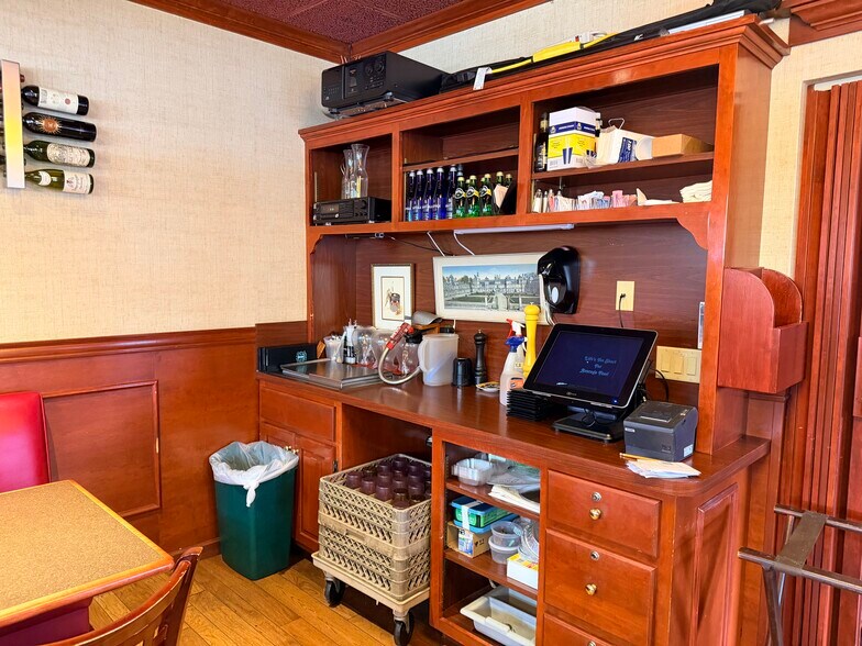 More Photos Of 291 Main St, Eynon Restaurant For Sale