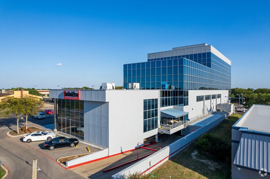 More Photos Of 6777 Camp Bowie Blvd, Fort Worth Office For Lease