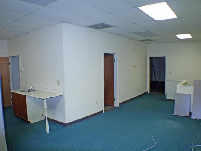 More Photos Of 16-20 W Huron St, Pontiac Office For Lease