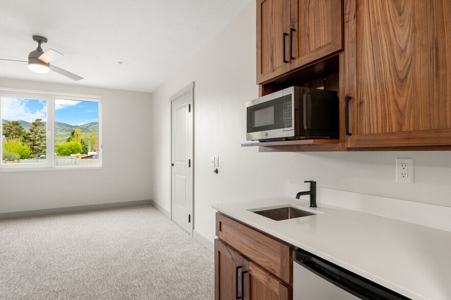 More Photos Of 45 E 150 S, Garden City Apartments For Sale