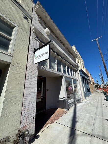More Photos Of 117-121 N State St, Jackson Loft Creative Space For Lease