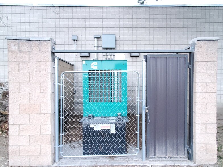More Photos Of 5444 S Green St, Murray Medical For Lease