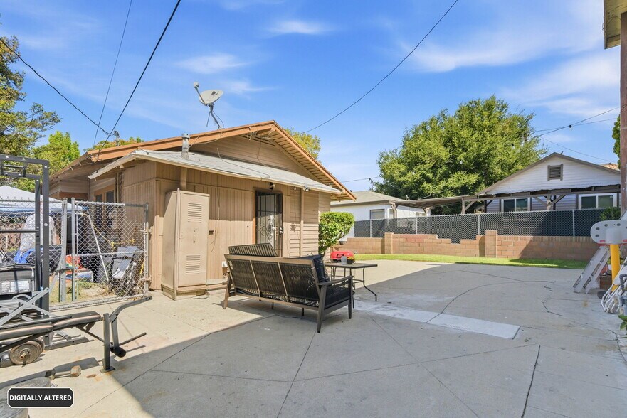 More Photos Of 6520 Pickering Ave, Whittier Apartments For Sale
