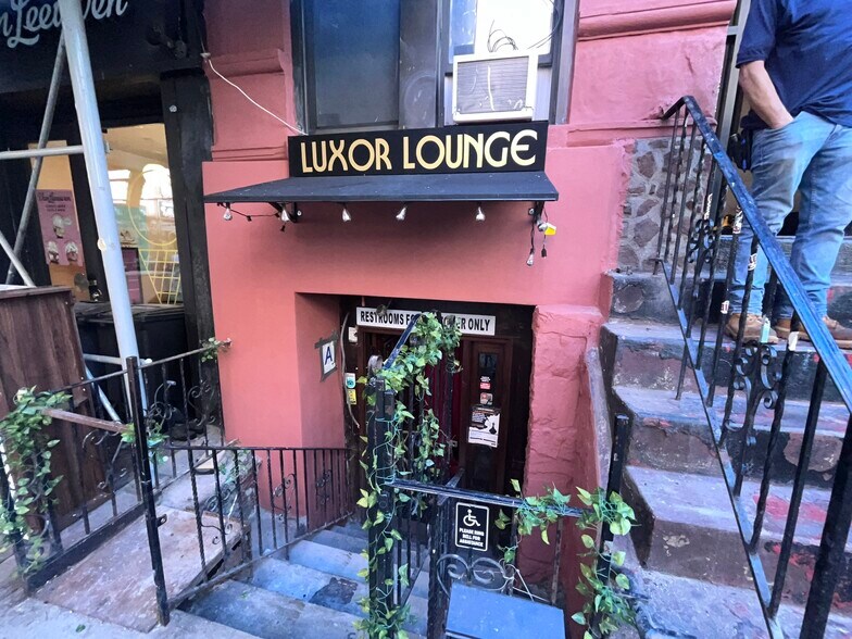 Primary Photo Of 118 Macdougal St, New York Apartments For Lease