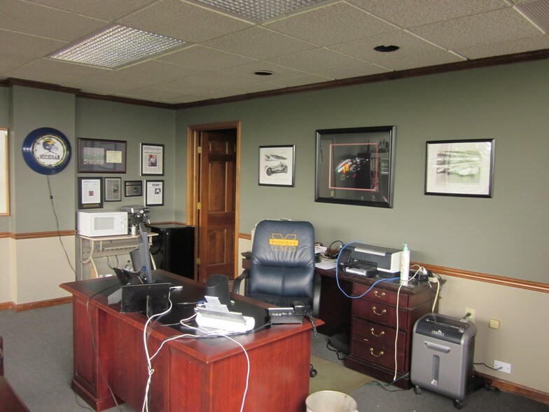 More Photos Of 55 S State Ave, Indianapolis Flex For Sale