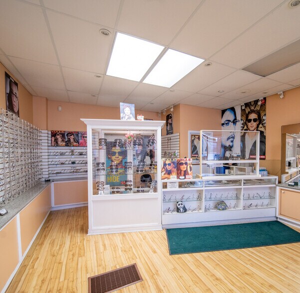 More Photos Of 2666 Danforth Ave, Toronto Storefront Retail Residential For Sale
