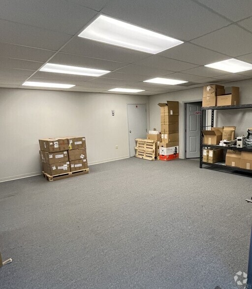 More Photos Of 2016-1-8 Highway 75, Blountville Office For Lease