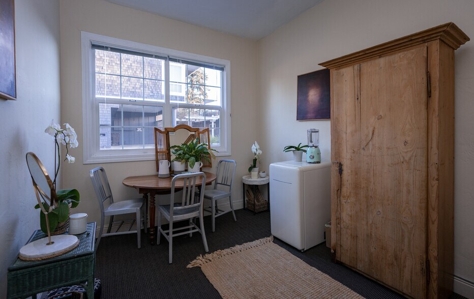 More Photos Of 125-131 Camino Alto, Mill Valley Office For Lease