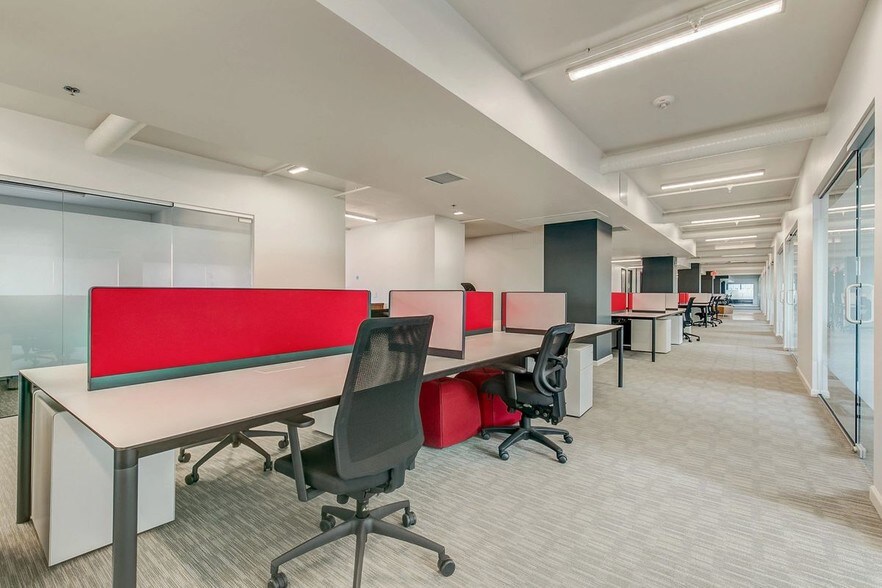 More Photos Of 211 N Ervay St, Dallas Office For Sale